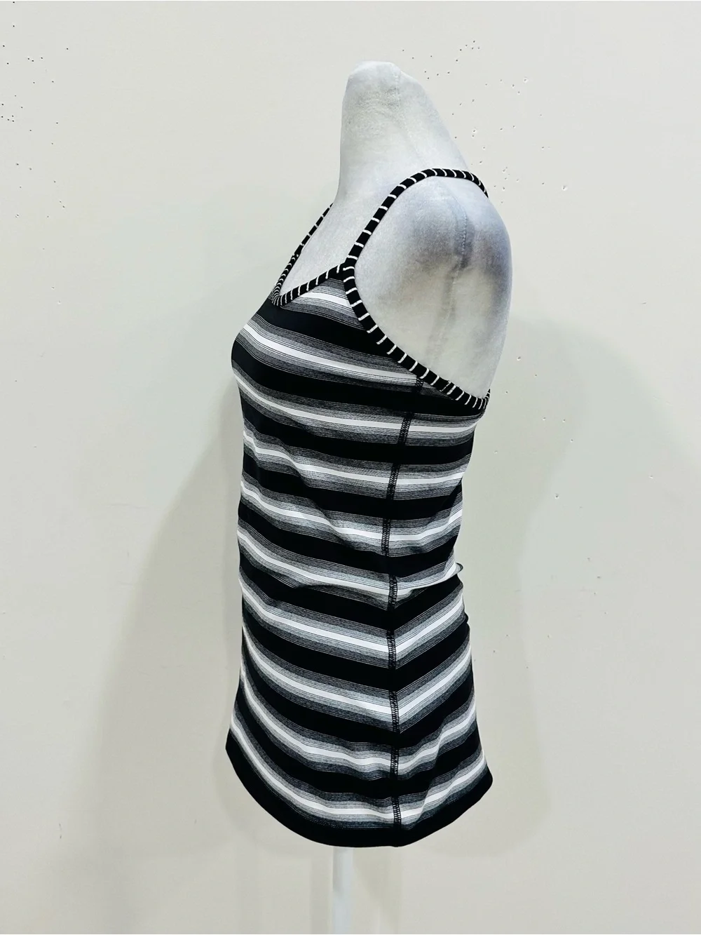 Lululemon Striped Knit Built-In Bra Camisole Tank Top Black Gray White Size 8 - Picture 2 of 7